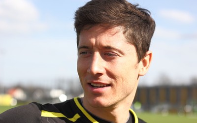 熊猫体育热评-佩里西奇凌空垫射破门得分