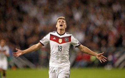 熊猫体育热议-格瓦迪奥尔这脚长传改变战局